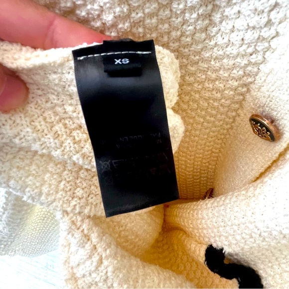 Women’s Creamy white knitted dress, Chanel style, with pockets - Picture 6 of 7